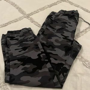 Gap kids camo pants NWT